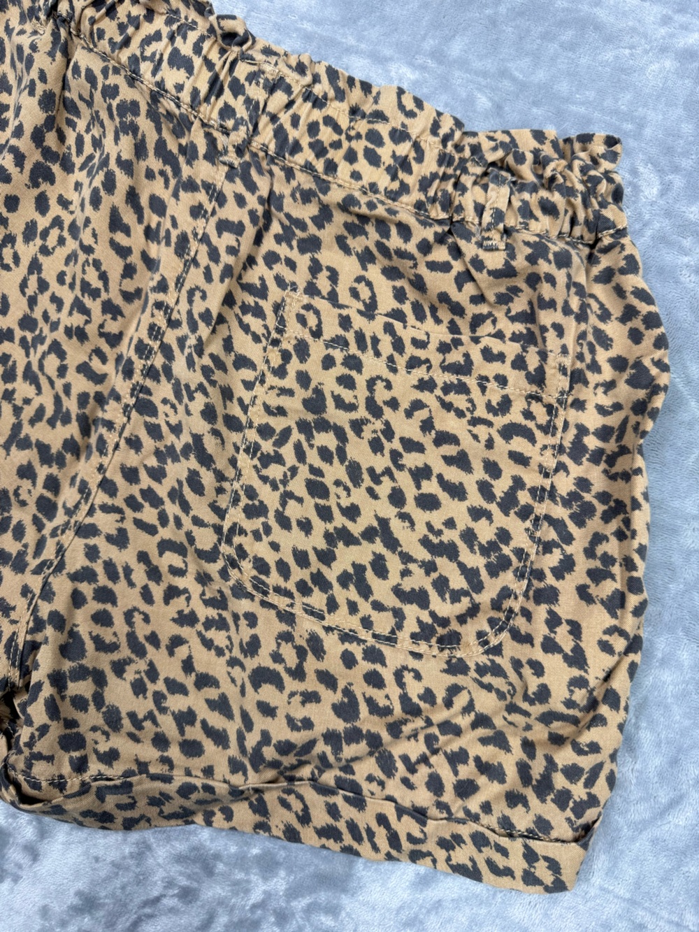 Aerie Leopard Print Elastic Waist Flowy Shorts with Pockets - Picture 4 of 8